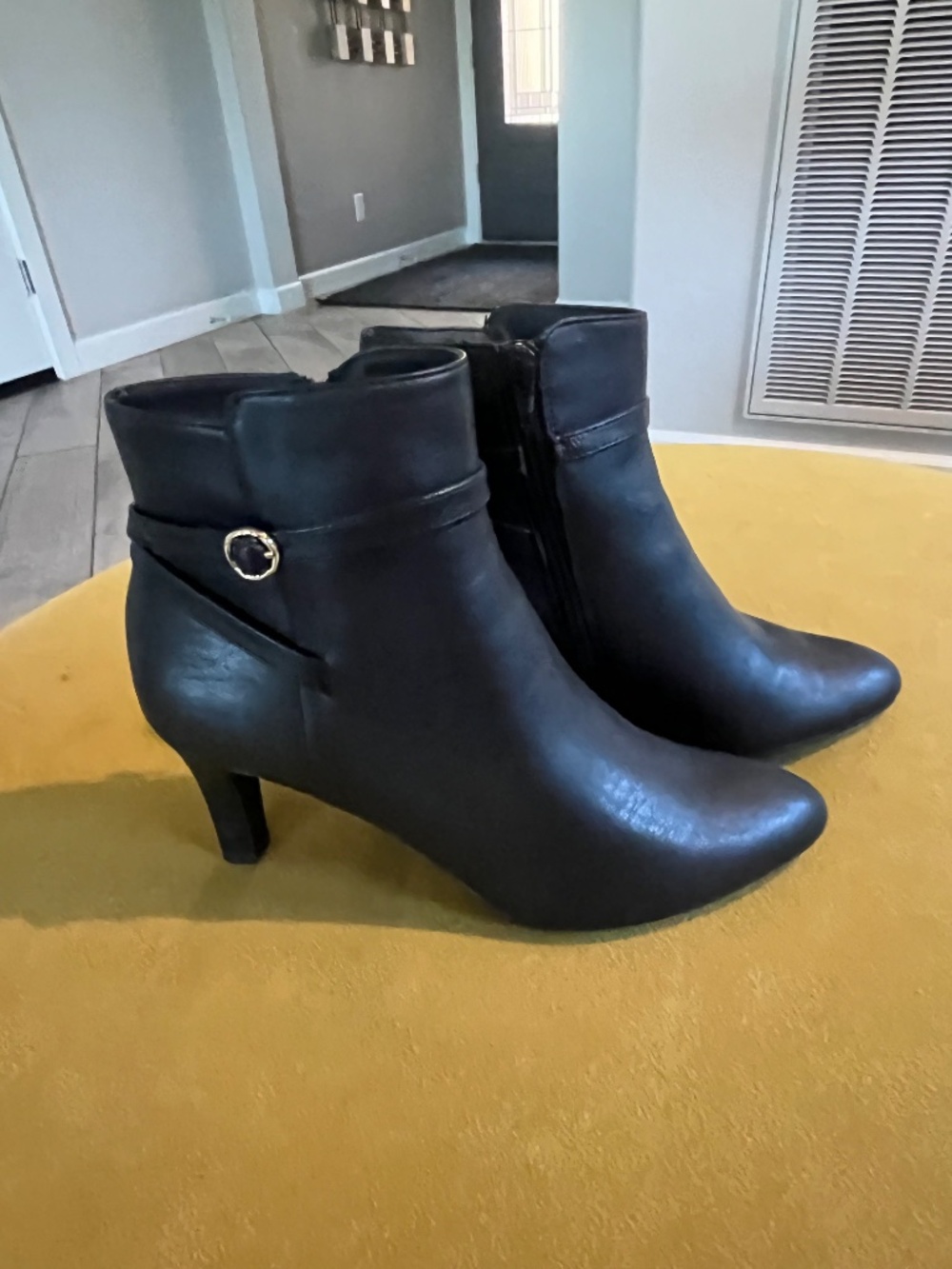 NWOB LifeStride Guild Black Ankle Boots Sz 9 Capsule Career Classic Comfort